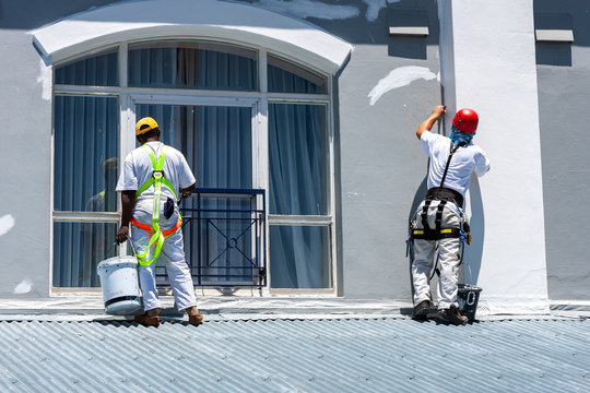 Painters in Kinross: Professional Painting Services for Homes and Businesses
